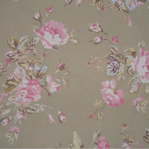 2 pieces Simply Shabby Chic Floral castle pink rose mocha queen. - Picture 1 of 5